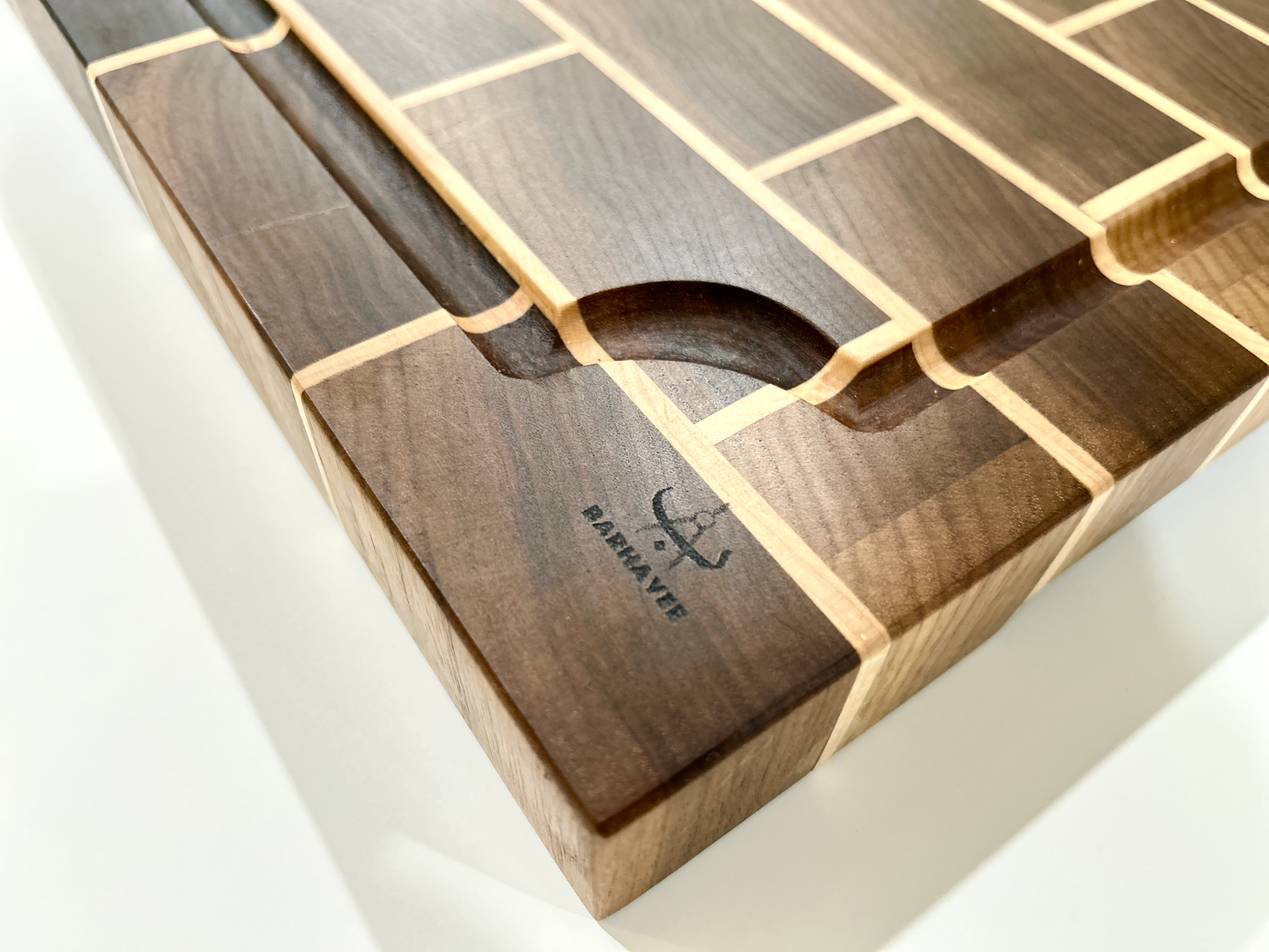 Walnut & Maple Brick Pattern End Grain Board detail 2